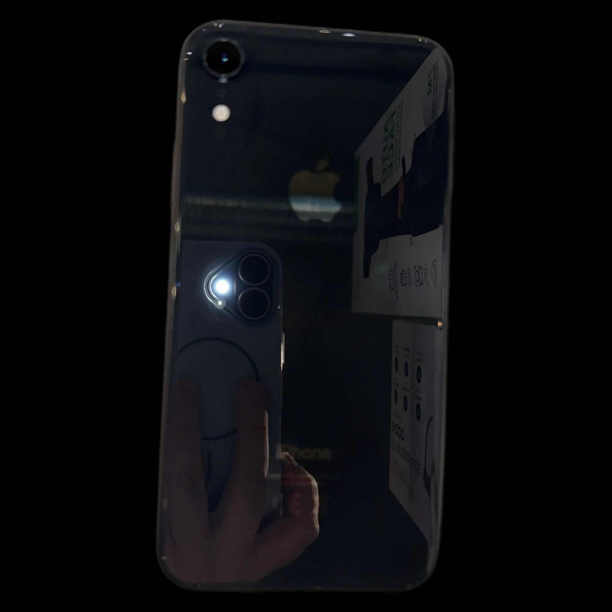 iPhone XR 1 iPhone XR