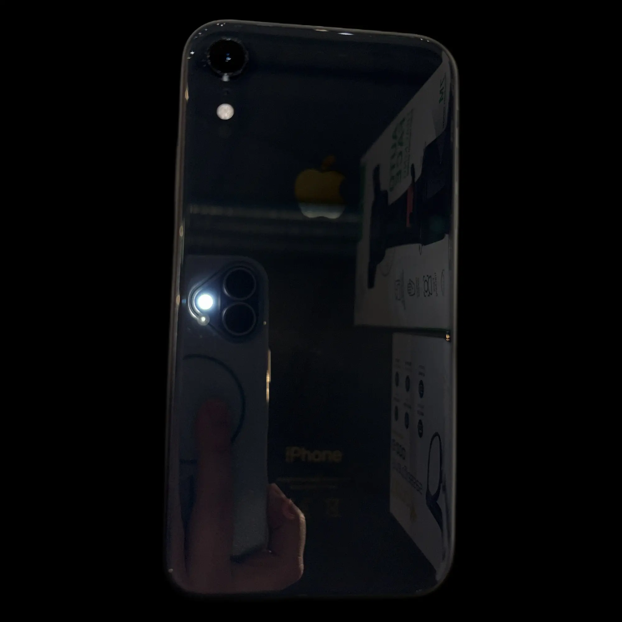 iPhone XR 1 iPhone XR